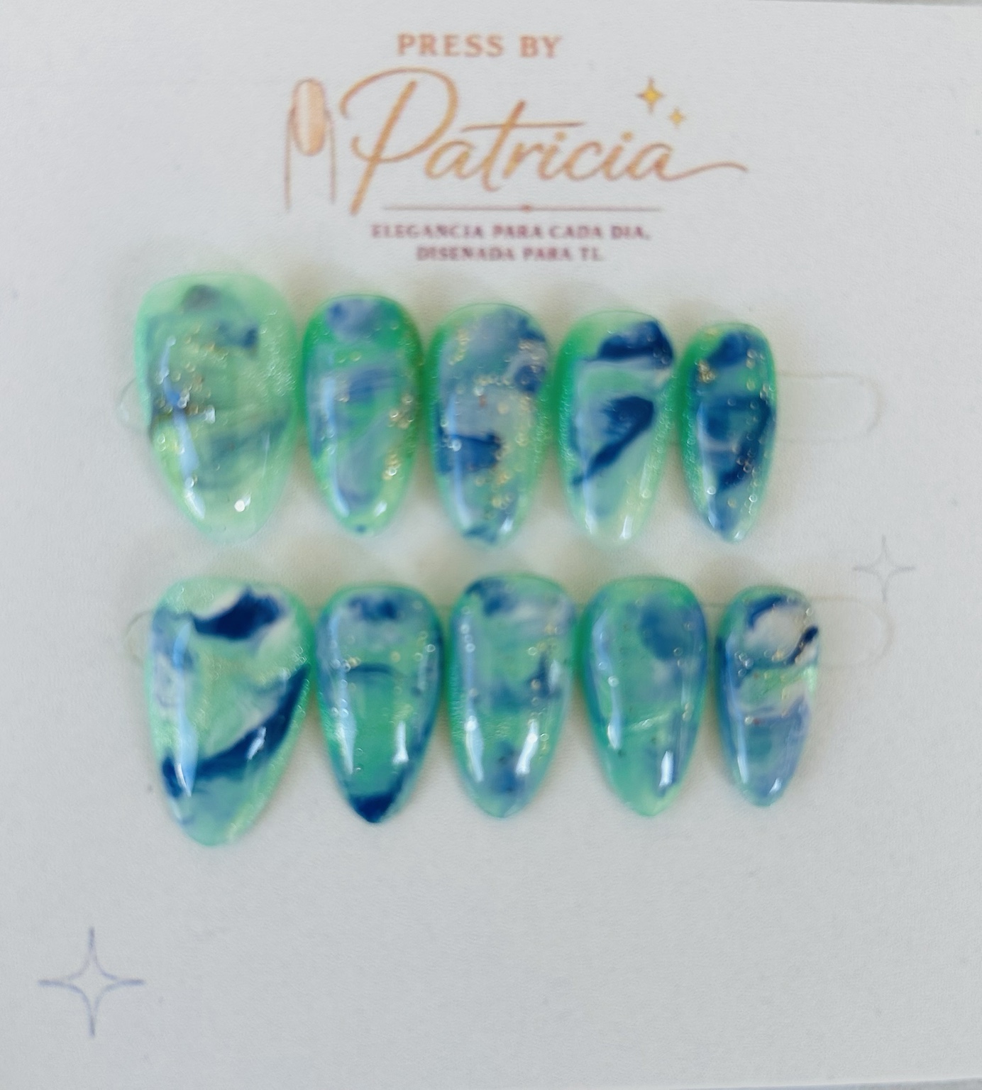 Set de uñas press on Aqua Nebula