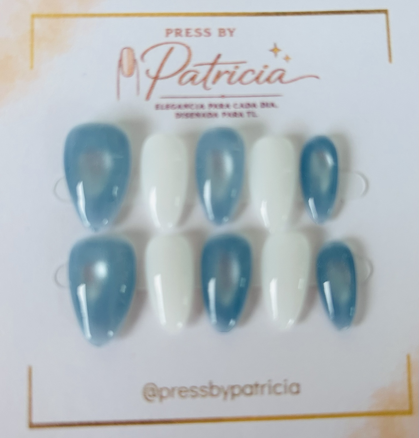 Set de uñas press on Azure Contrast
