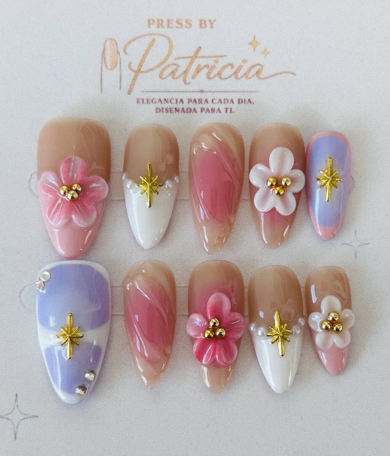 Set de uñas press on Celestial Blossom
