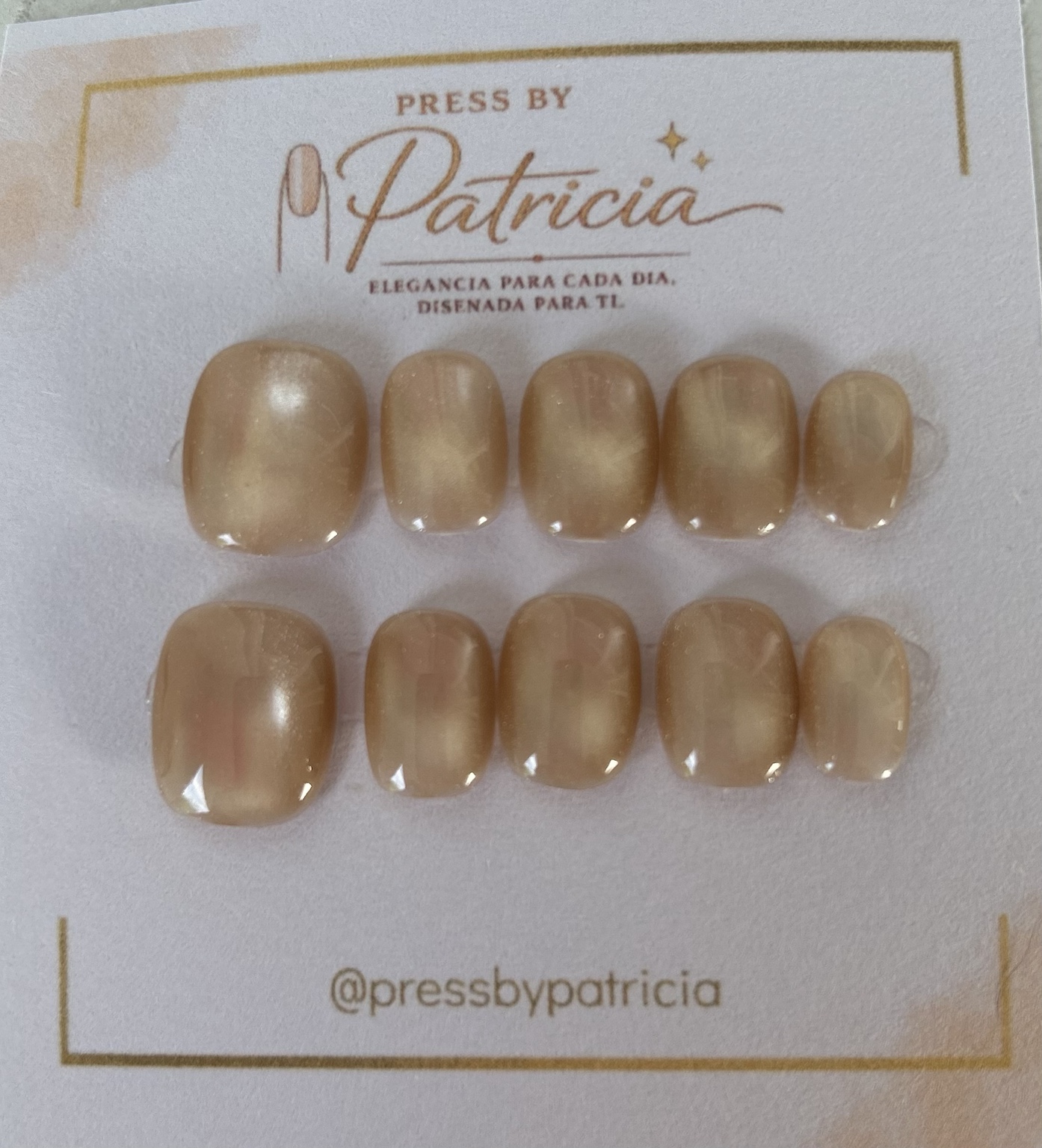 Set de uñas press on Champagne Silk