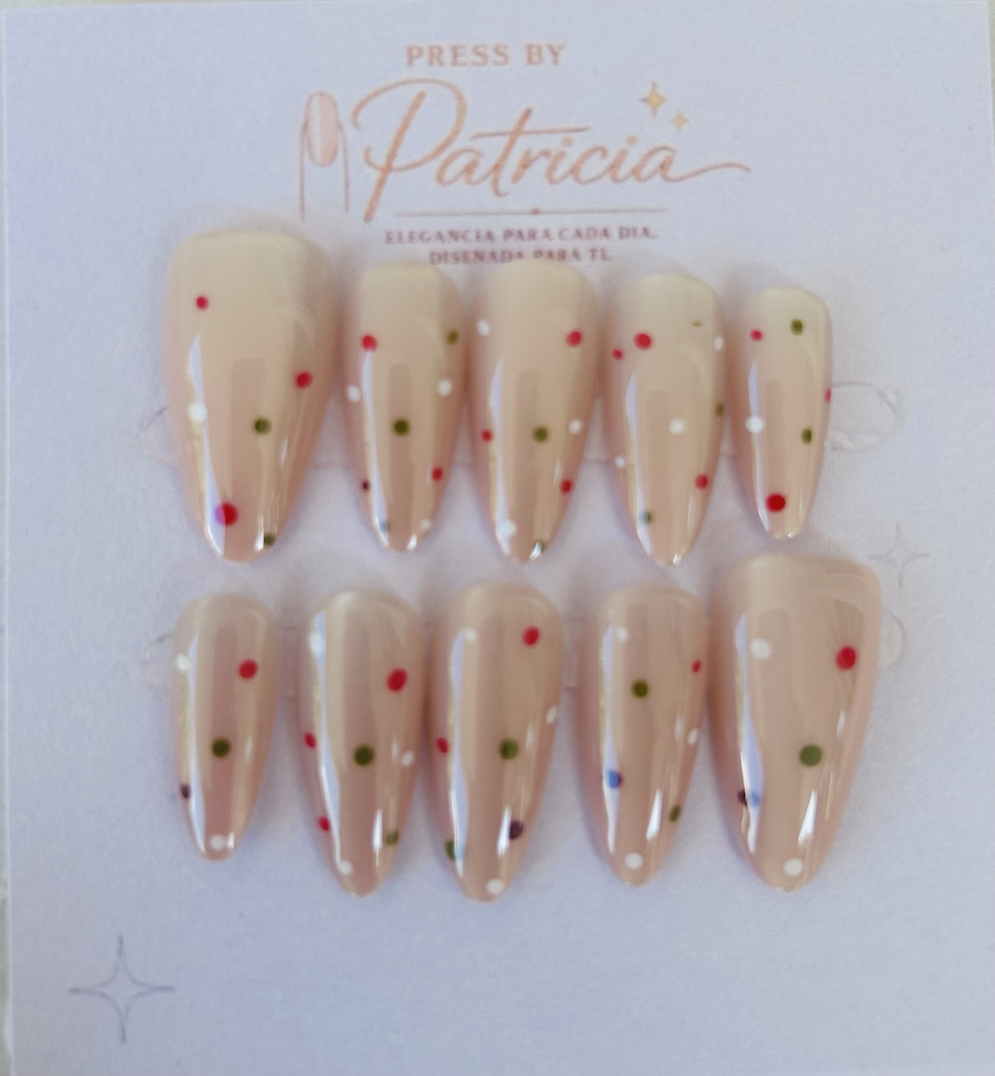 Set de uñas press on Confetti Nude