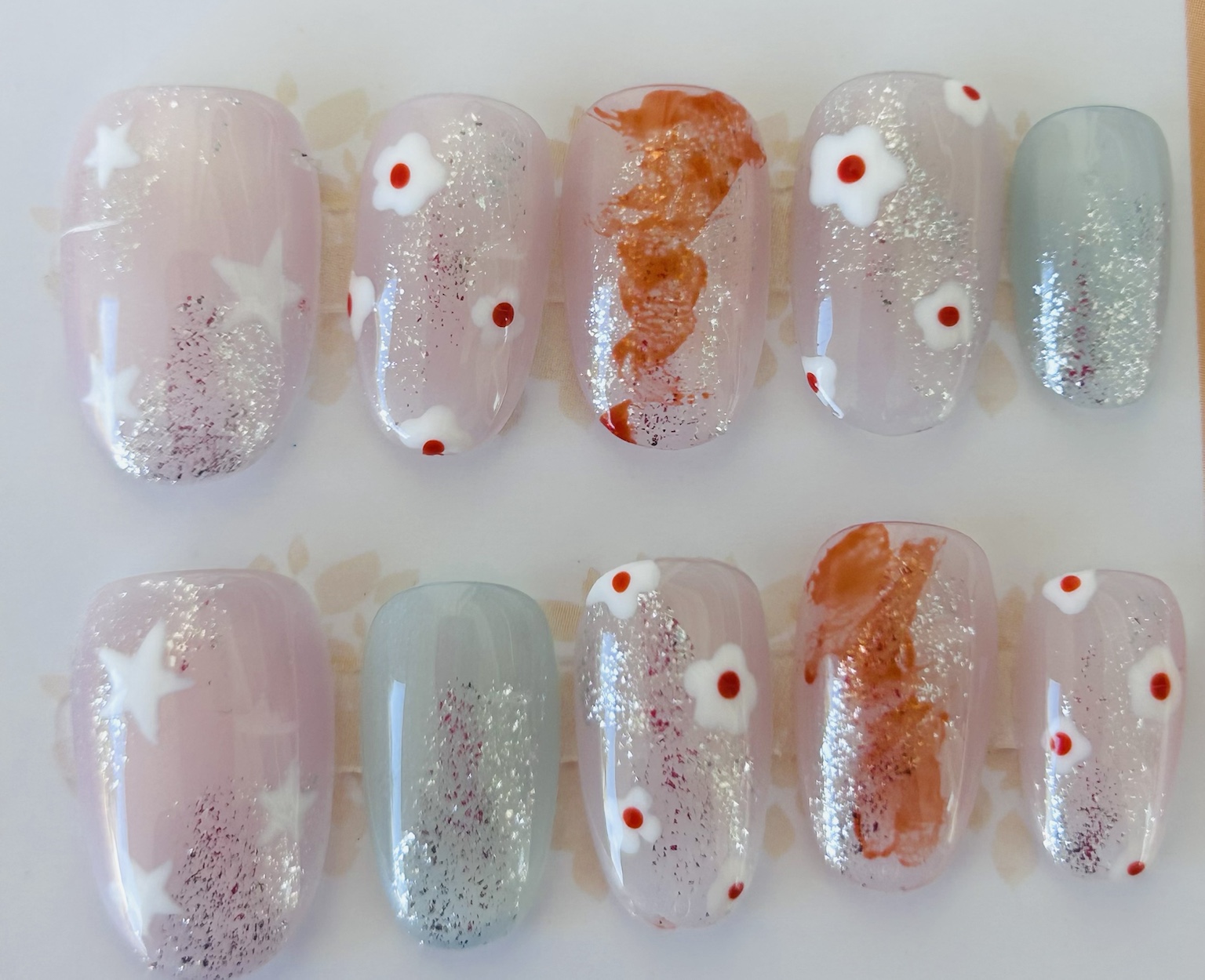Set de uñas press on Coral Constellation