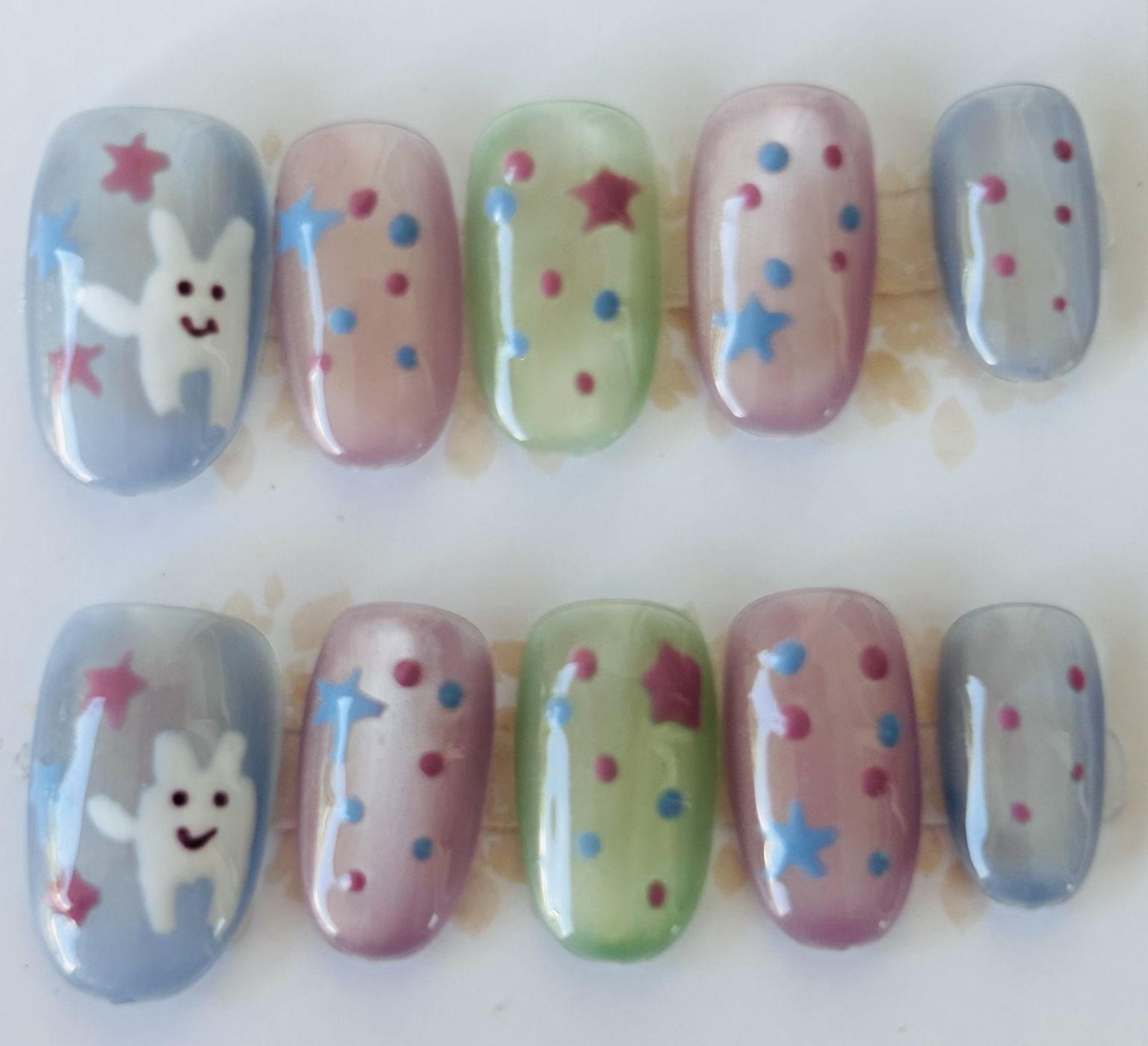 Set de uñas press on Cosmic Bunny