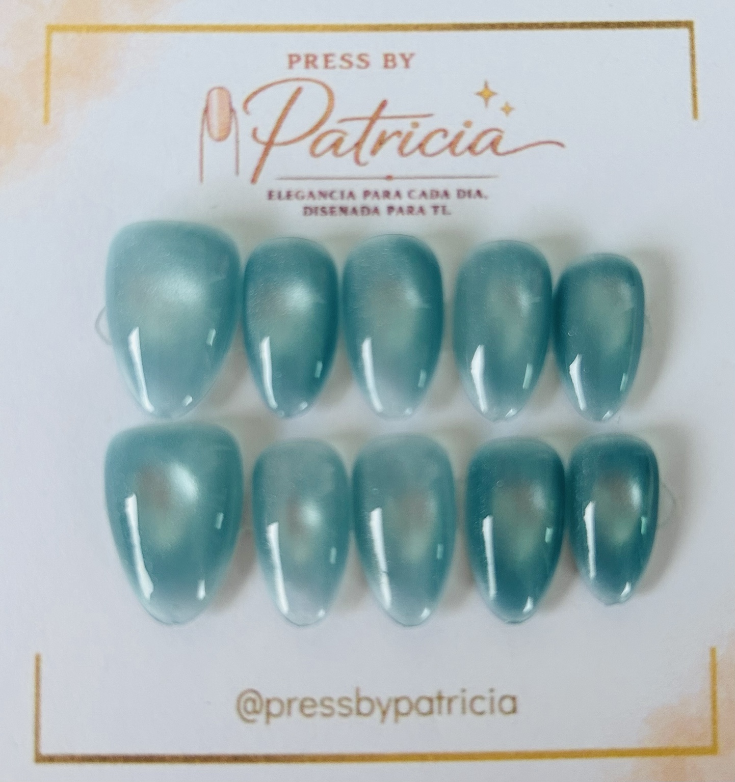 Set de uñas press on Lagoon Pearl