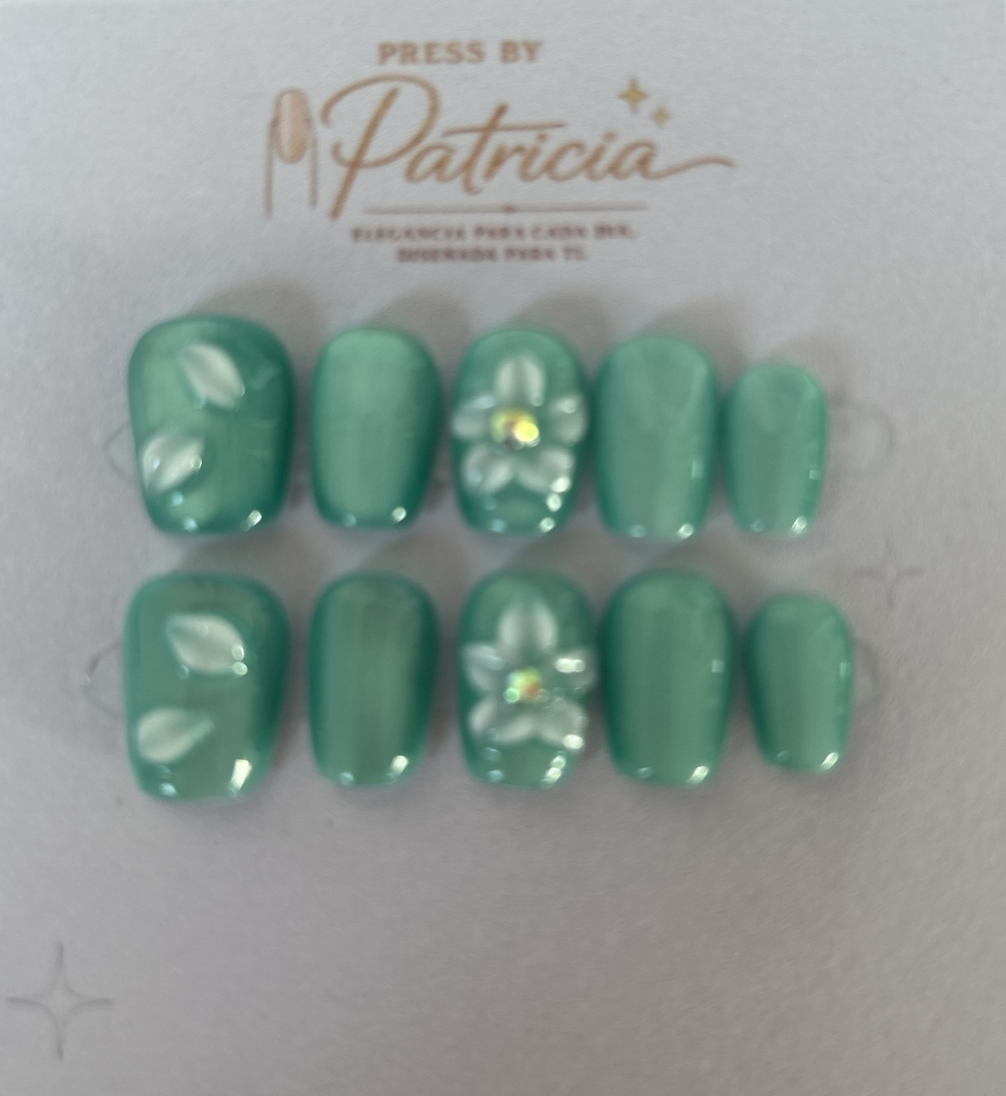 Vista de la colección Petite Glow
