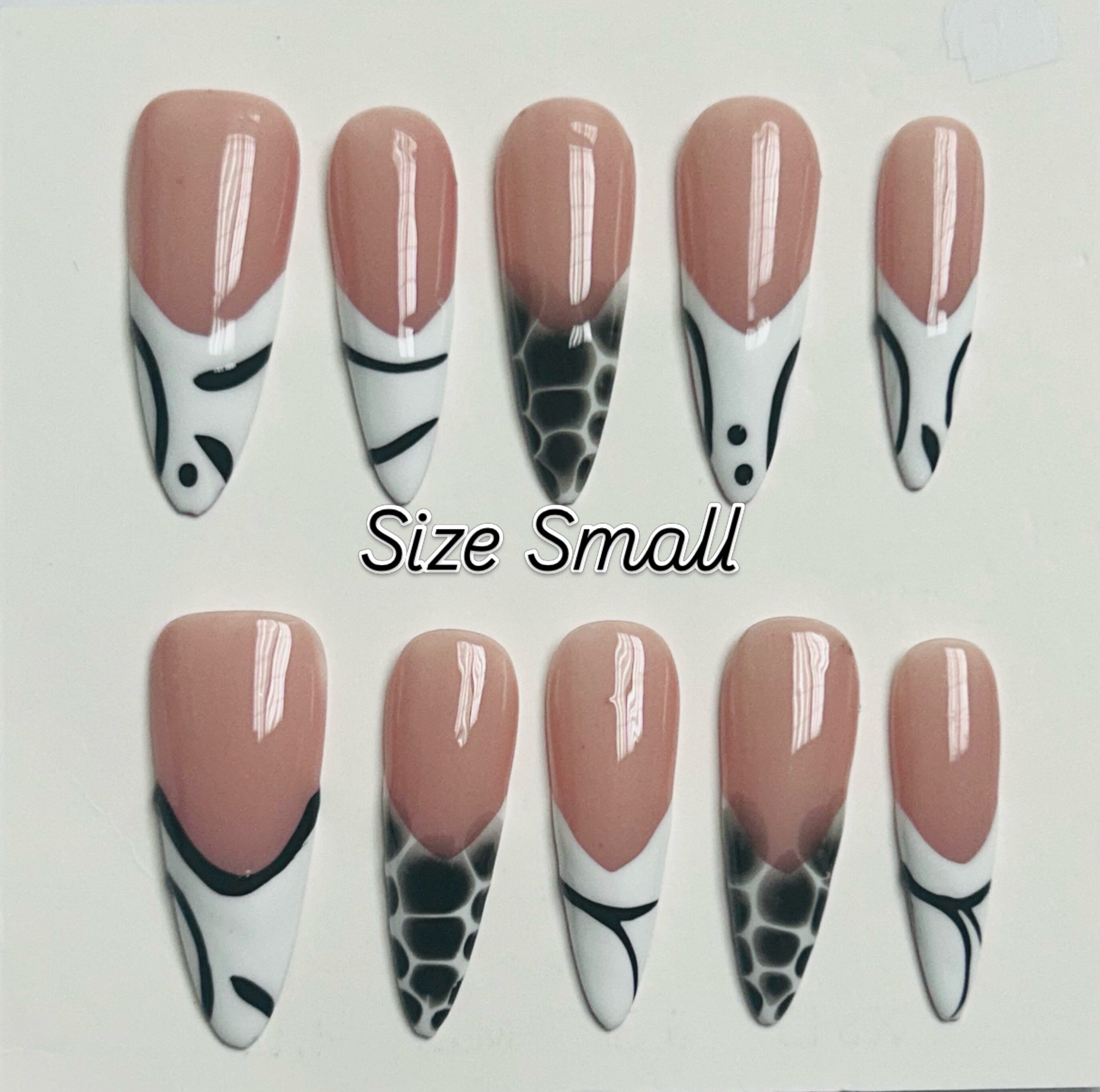 Set de uñas press on Noir Safari